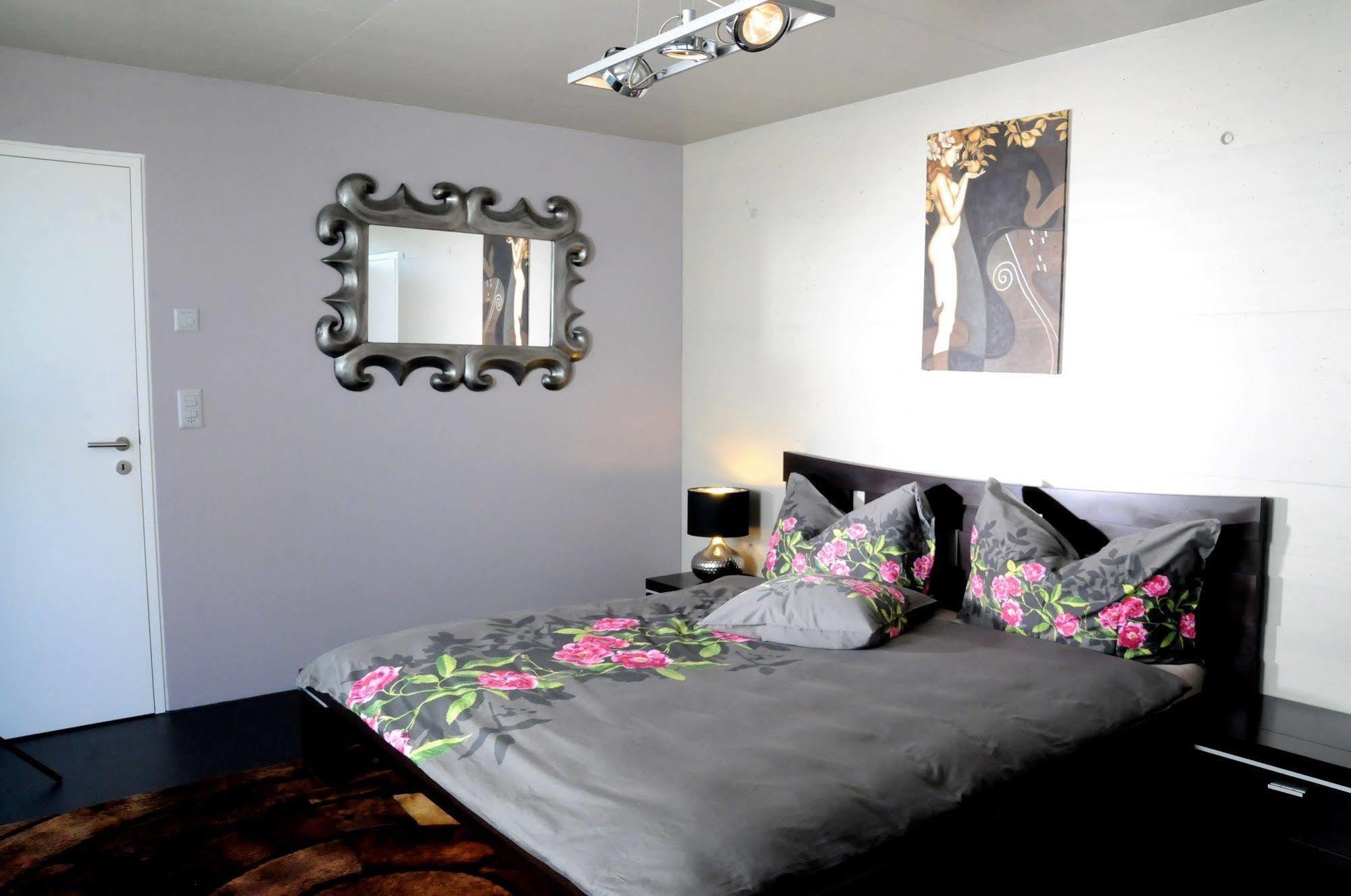 Morat Gaste Zimmer Exterior photo